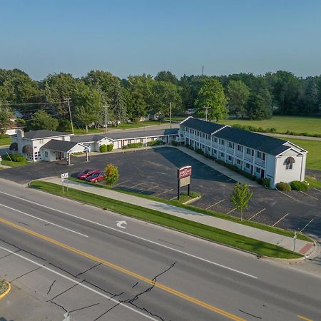Thumb Heritage Inn Sandusky Exterior photo